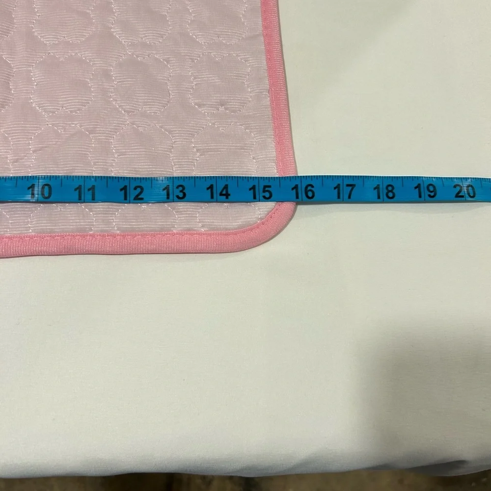 NWOT Pink Pet Quilted Cooling Mat
